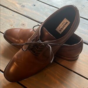 Steve Madden Brown Oxfords for Timeless Elegance